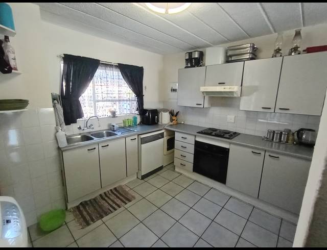 1 BEDROOM FLAT TO LET IN WITFIELD